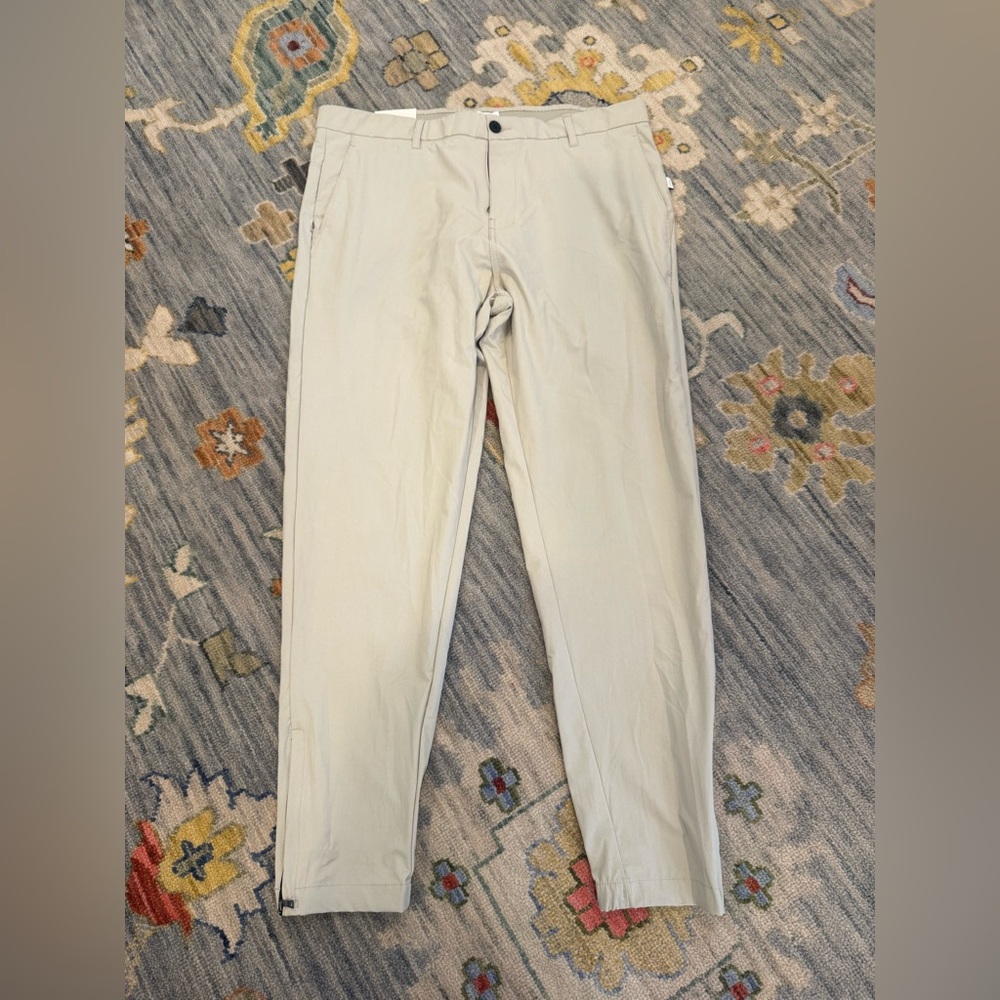 NWT Onia 360 Tech Pants Men 36 Tapered Zip Ankle Stretch Beige Natural $100